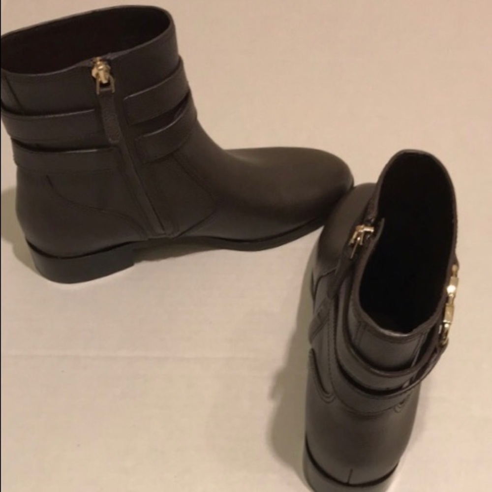 Tory Burch Gemini Link Leather Boots - Picture 8 of 8